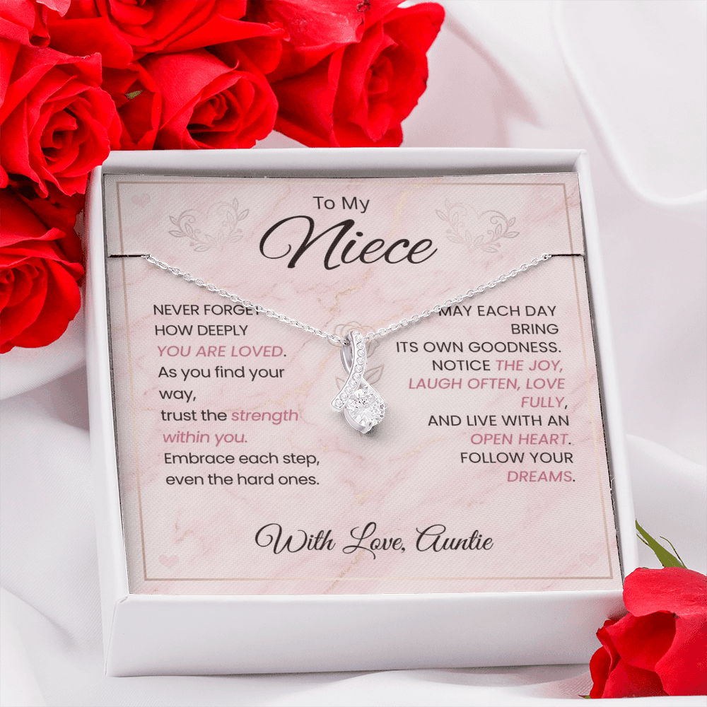 To My Niece Necklace - Follow Your Dreams