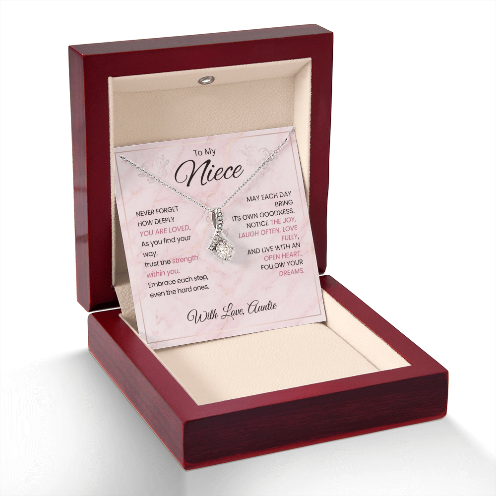 To My Niece Necklace - Follow Your Dreams